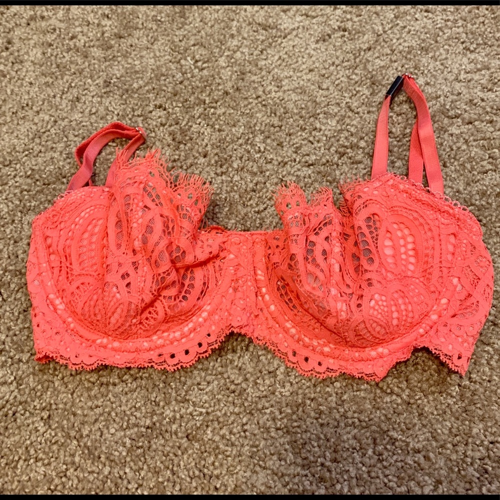 NWT Victoria’s Secret Balconet